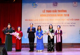Giáo sư, Tiến sỹ Nguyễn Thị Lan nhận Giải thưởng Kovalevskaia năm 2018