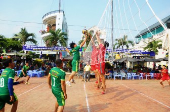 Sân chơi thể thao trong Lễ hội văn hóa truyền thống huyện Châu Phú