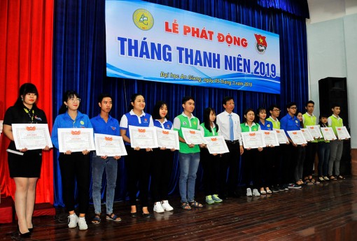 Phát động, ra quân Tháng Thanh niên 2019