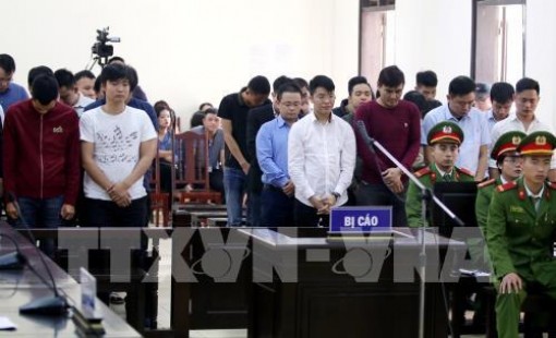Giảm án cho 13 bị cáo, kiến nghị điều tra giai đoạn 2 của vụ đánh bạc ngàn tỷ
