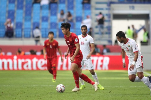 Đoàn Văn Hậu lọt vào tầm ngắm của đội bóng hàng đầu giải Đức