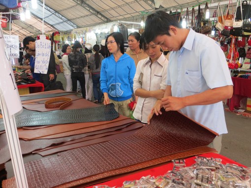 Để người Việt Nam thật sự ưu tiên dùng hàng Việt Nam