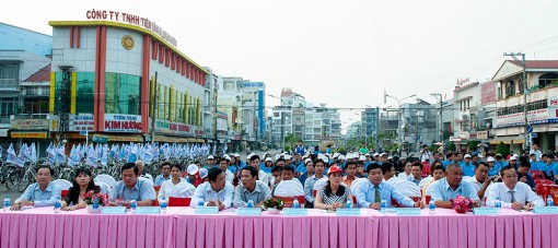 Mít-tinh hưởng ứng ngày Quyền của người tiêu dùng Việt Nam 15-3
