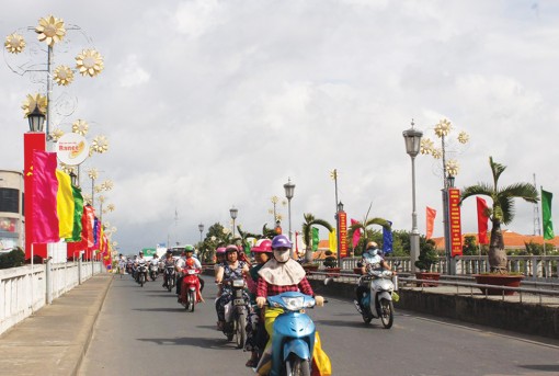 Gỡ khó, phát triển hạ tầng giao thông