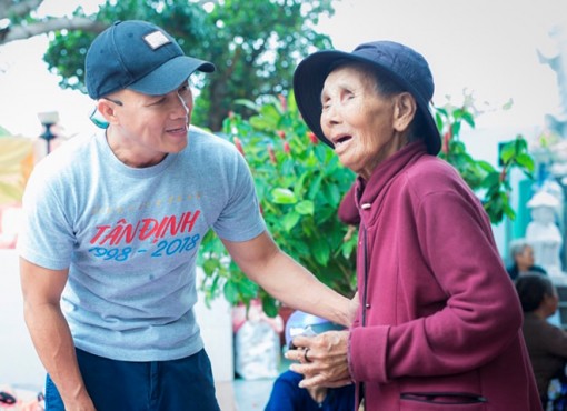 Nhà thiết kế Đinh Văn Thơ xây ba cây cầu cho người dân miền Tây