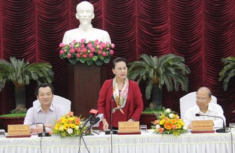 Chủ tịch Quốc hội Nguyễn Thị Kim Ngân làm việc tại Bình Thuận