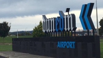 New Zealand phong tỏa sân bay vì kiện hàng khả nghi