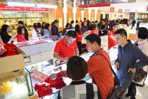 Giá vàng trong nước và thế giới tăng giảm trái chiều ở phiên đầu tuần