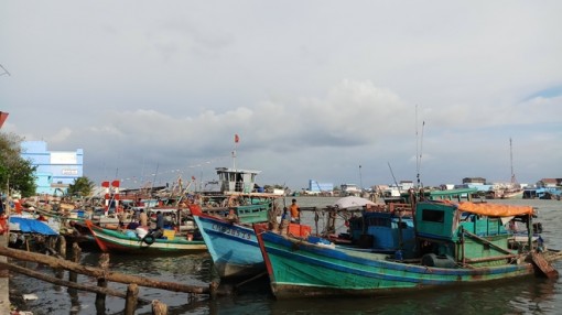 Đánh nhau trên biển, một ngư phủ mất tích