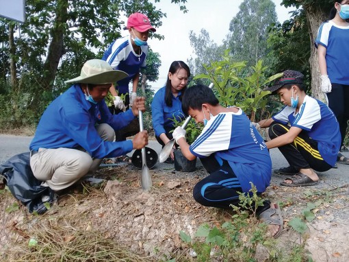 Màu áo xanh tình nguyện