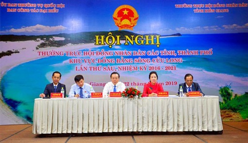 Phó Chủ tịch Quốc hội Phùng Quốc Hiển dự Hội nghị Thường trực HĐND các tỉnh, thành phố Đồng bằng sông Cửu Long