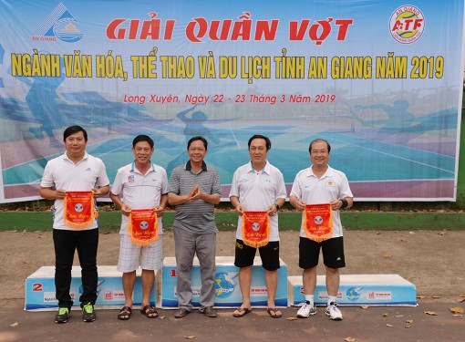 Sôi nổi giải quần vợt ngành Văn hóa – Thể thao và Du lịch năm 2019