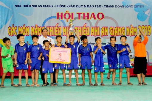 Nhà Thiếu nhi An Giang : Hội thao các môn năng khiếu