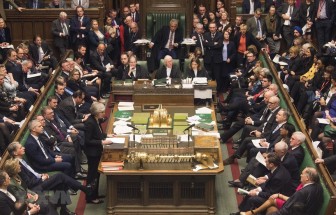 Quốc hội Anh bác bỏ toàn bộ 8 đề xuất mới về vấn đề Brexit