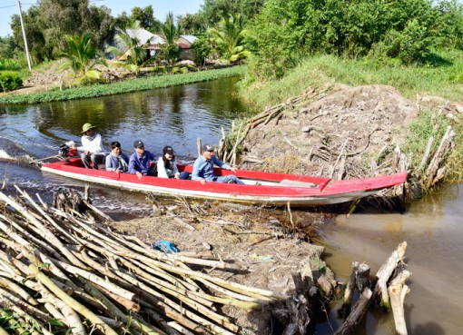 Kiên Giang: Tự hái rau dại, câu cá đồng, vô rừng U Minh đầy bí ẩn