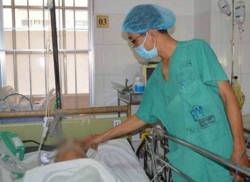 Cứu bệnh nhân bị xuất huyết tiêu hóa không cần phẫu thuật