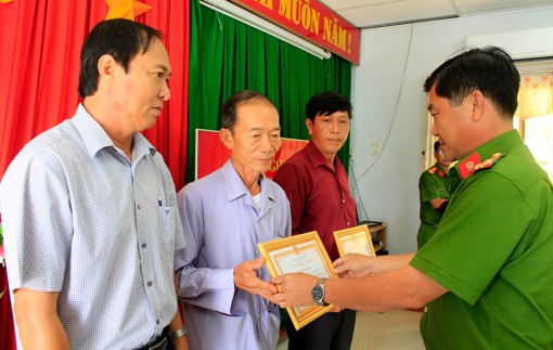 An Phú xây dựng phong trào “Toàn dân bảo vệ an ninh Tổ quốc”