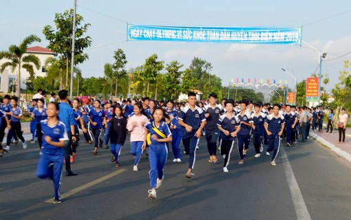 “Khỏe để xây dựng và bảo vệ Tổ quốc”