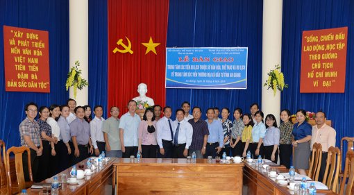 Chuyển giao Trung tâm Xúc tiến Du lịch vào Trung tâm Xúc tiến Thương mại và Đầu tư tỉnh