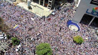 Venezuela: Chính phủ và phe đối lập tổ chức biểu tình trên cả nước