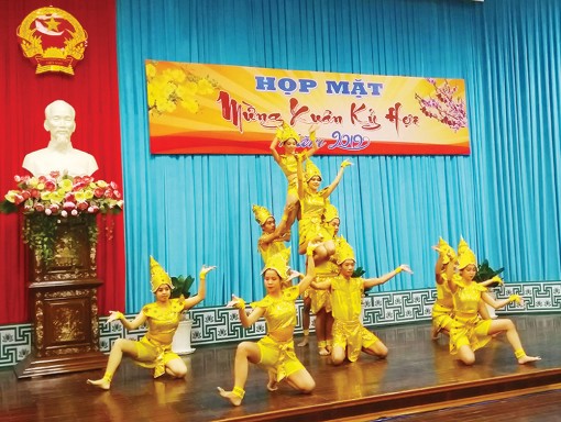 Sôi nổi hoạt động văn hóa, đáp ứng đời sống tinh thần của nhân dân