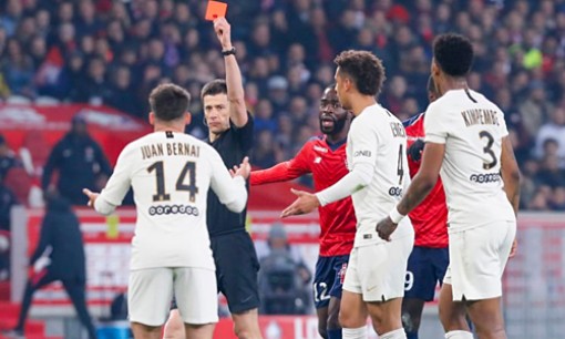 PSG thua đậm đội nhì bảng, lỡ cơ hội đăng quang sớm
