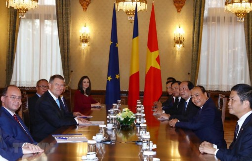 Thủ tướng Nguyễn Xuân Phúc hội kiến các nhà Lãnh đạo Romania