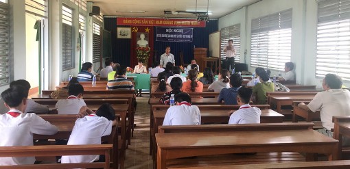 Xử lý kỷ luật 7 học sinh đánh bạn tại Trường THCS Mỹ Thới