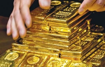 Giá vàng hôm nay 19-4: Áp lực bán tháo, vàng chìm sâu dưới đáy