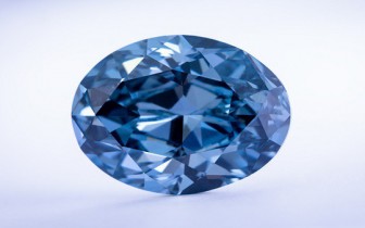 Ra mắt viên kim cương xanh hiếm có