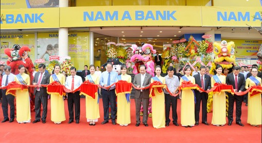 Khai trương trụ sở Nam A Bank An Giang