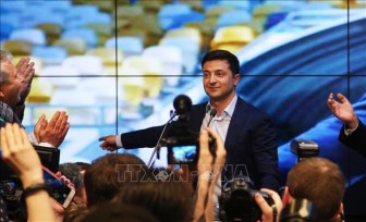 Bầu cử tổng thống Ukraine: Lãnh đạo nhiều nước chúc mừng danh hài Volodymyr Zelensky