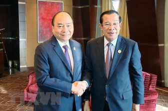 Thủ tướng gặp gỡ Thủ tướng Campuchia bên lề BRF 2019