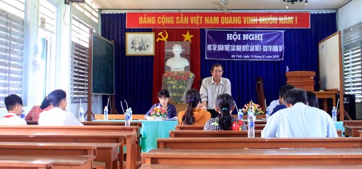 Kỷ luật 2 học sinh Trường THCS Mỹ Thới đánh bạn