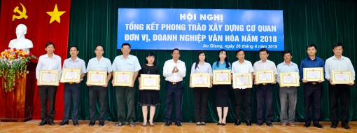 Nâng chất phong trào xây dựng công sở văn hóa