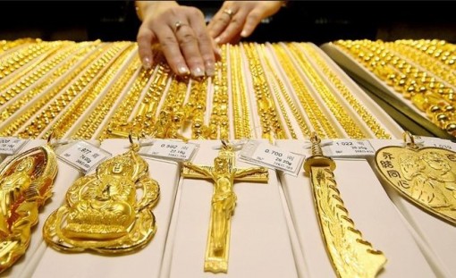 Khởi đầu tuần mới không lạc quan, nhà đầu tư vẫn kỳ vọng giá vàng lên 1.300 USD