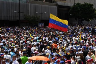 Thế giới kêu gọi giải pháp hoà bình cho Venezuela