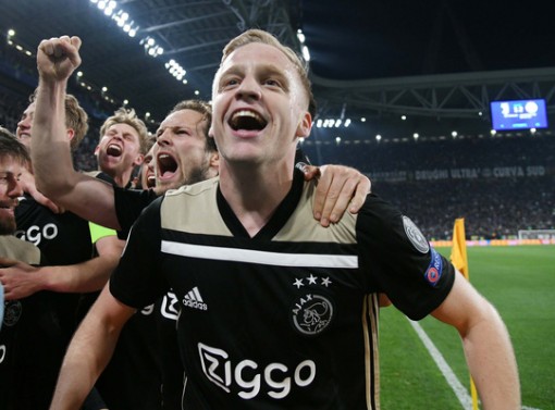 Ajax - sự trở lại của bóng đá tổng lực