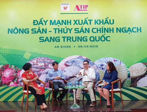 Xuất khẩu chính ngạch sang Trung Quốc