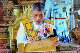 Nhà vua Thái Lan ân xá và giảm án cho các tù nhân nhân dịp lên ngôi