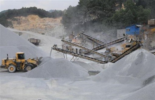 Sản xuất công nghiệp tăng trưởng khá trong 4 tháng đầu năm