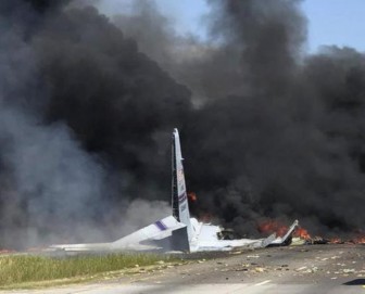 Rơi máy bay quân sự tại Venezuela, 7 người thiệt mạng