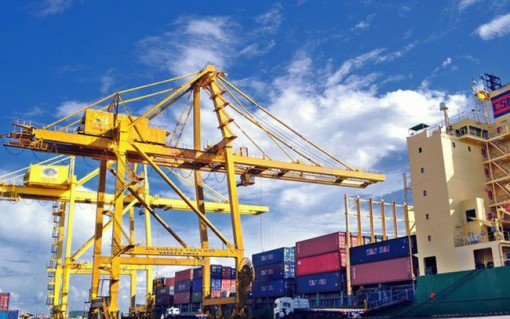 Kinh tế tiếp tục đà phát triển