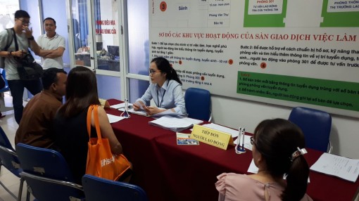 Cân nhắc kỹ việc thống nhất thời gian làm việc của công chức, viên chức