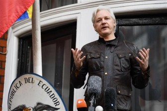 Ecuador sẽ trao toàn bộ tài liệu về ông chủ WikiLeaks cho Mỹ
