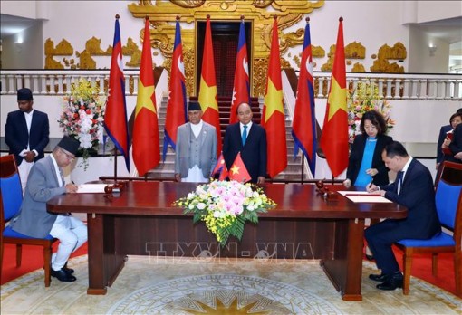 Thủ tướng Nepal kết thúc tốt đẹp chuyến thăm chính thức Việt Nam