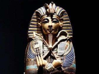 Giải mã bí ẩn vòng cổ 29 triệu năm của Pharaoh Tutankhamun