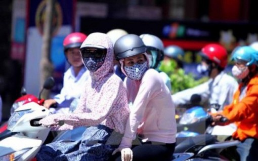 Ngày 19-5, nắng nóng đặc biệt gay gắt, có nơi trên 40 độ C