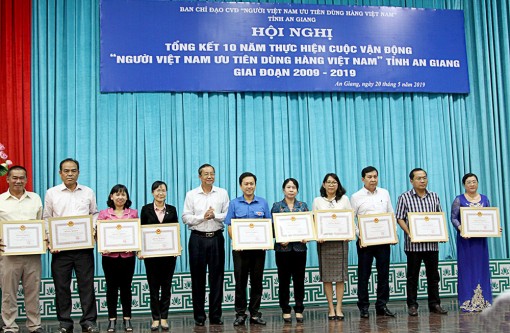 Tổng kết 10 năm thực hiện Cuộc vận động “Người Việt Nam ưu tiên dùng hàng Việt Nam”