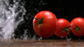 Cà chua tốt nhưng chớ ăn quá nhiều mà gây hại